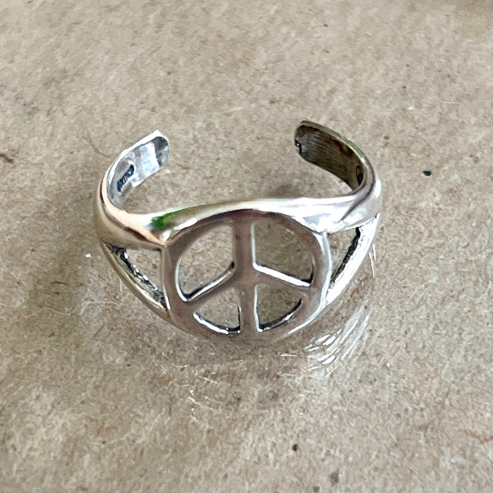 Vintage Silpada “Peace” Toe Ring